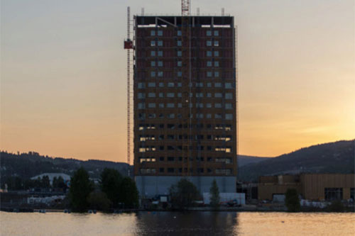Construyen en Noruega la torre de madera más grande del mundo